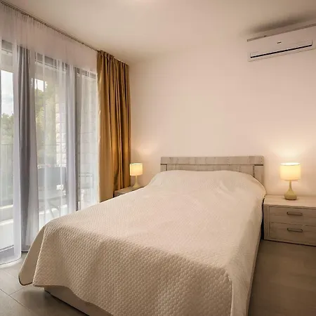 Adria Lux Apartmens 2 Sveti Stefan Exterior photo