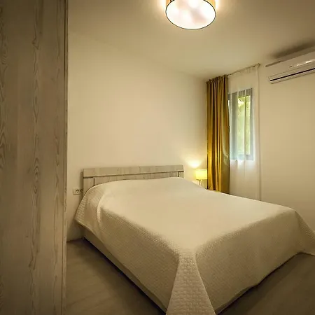 Adria Lux Apartmens 2 Sveti Stefan Exterior photo