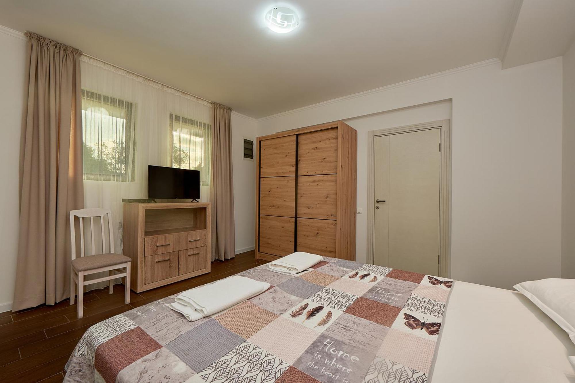 Apartment Adria Lux Apartmens 2 *