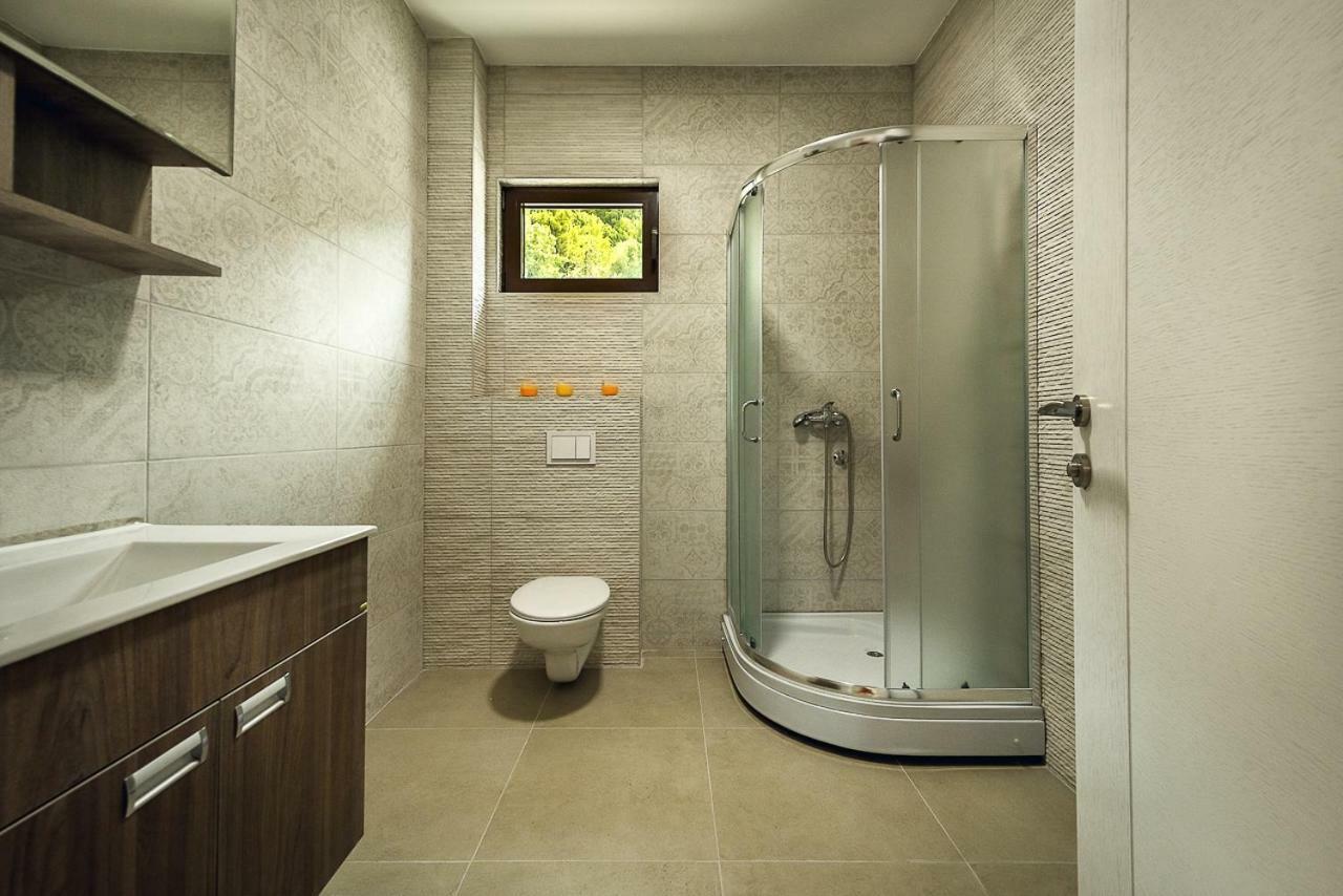 Adria Lux Apartmens 2 Apartment Sveti Stefan