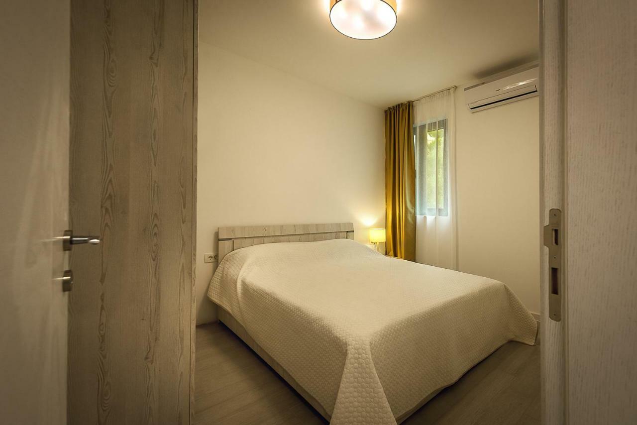 Apartment Adria Lux Apartmens 2 Sveti Stefan