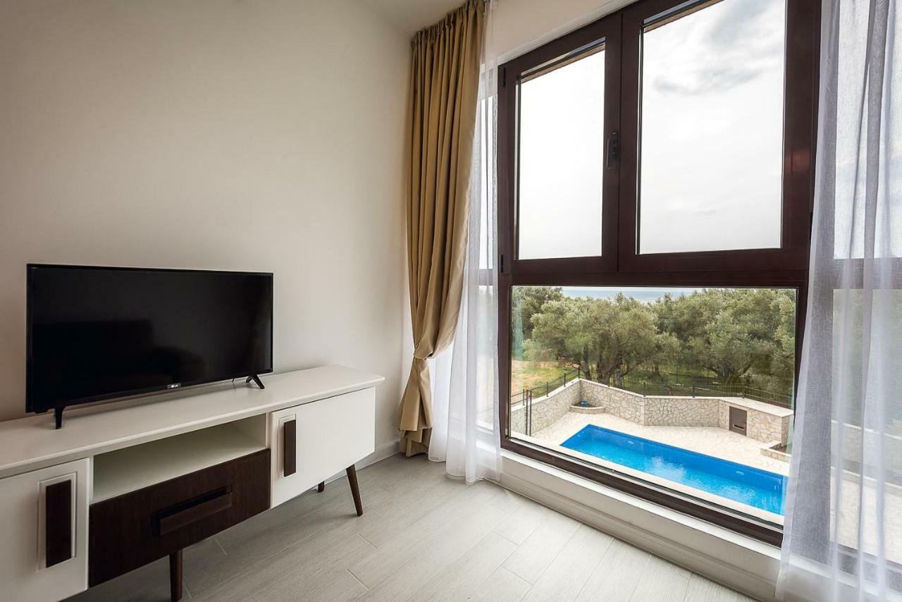 Adria Lux Apartmens 2 Apartment Sveti Stefan